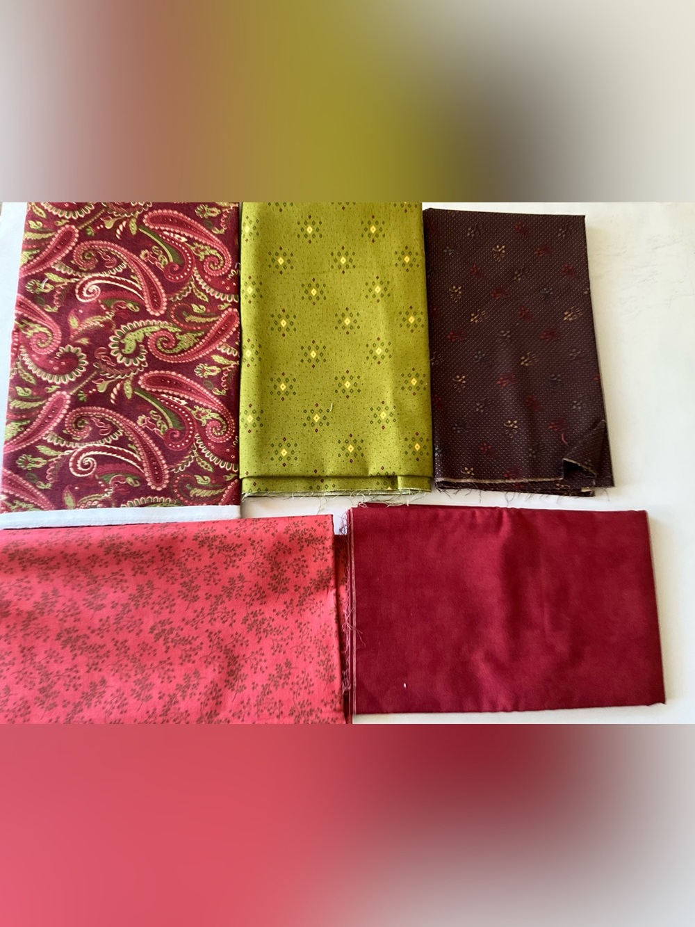 Quilting Sewing Material Moda Fabrics #9383 Henery Glass #9677 Dark Red Green